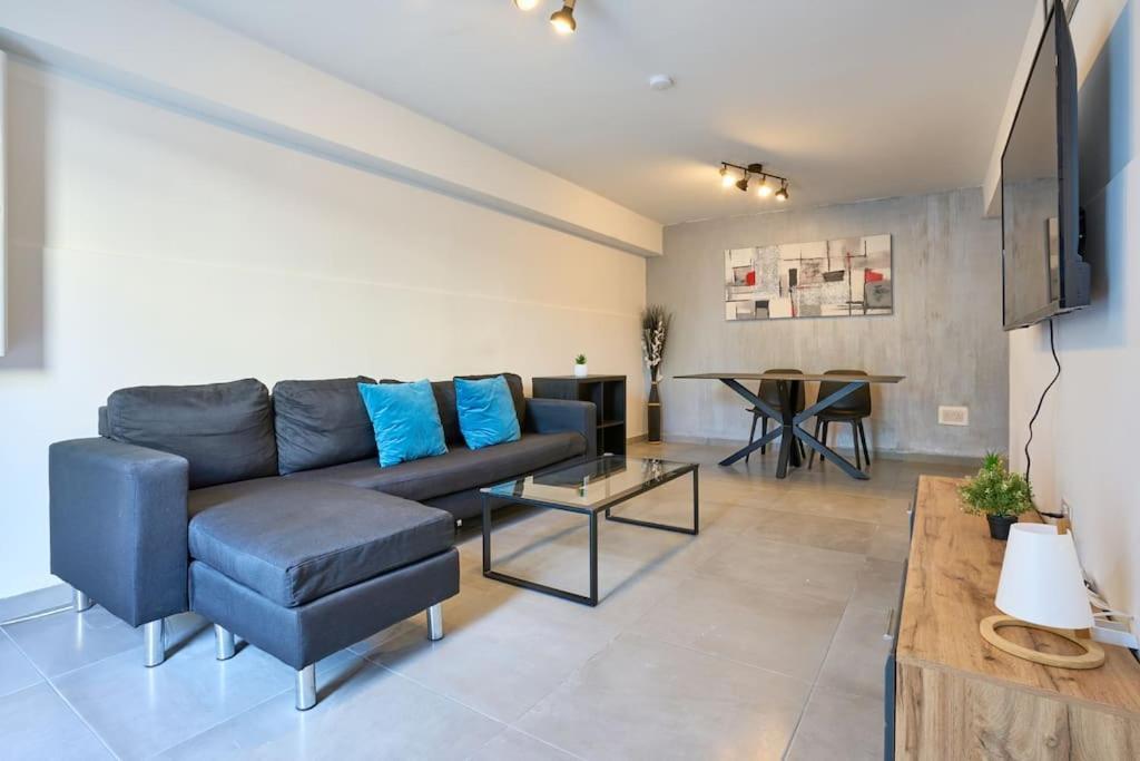 Urban Front - Walking Distance From Paceville And St George Bay Beach Is-Swieqi Esterno foto