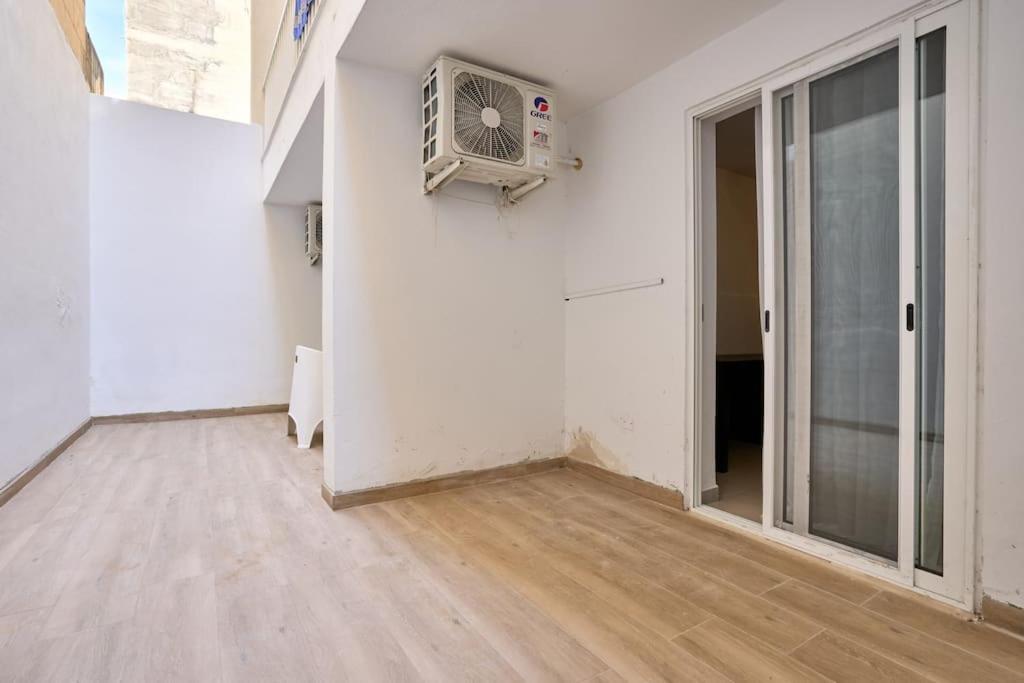 Urban Front - Walking Distance From Paceville And St George Bay Beach Is-Swieqi Esterno foto